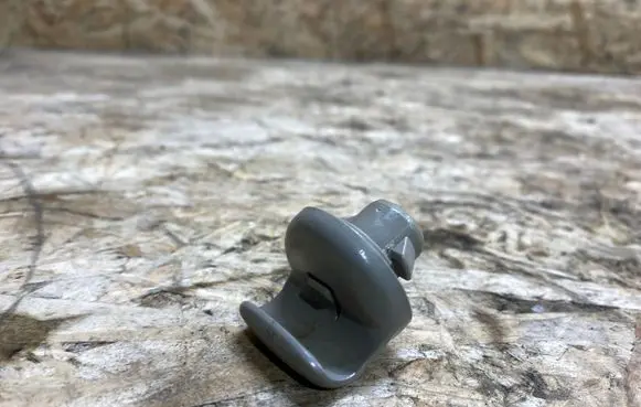 Nissan 350Z Sun visor clip/hook/bracket 