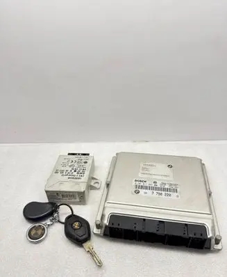 BMW 5 E39 Engine ECU kit and lock set 7790220 0281011257
