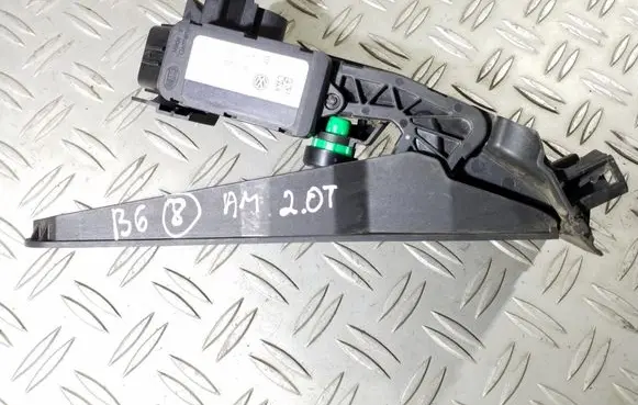 Volkswagen PASSAT B6 Accelerator throttle pedal 1K1723503L 6PV00860001