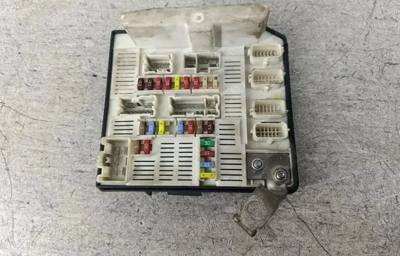 Renault Scenic II - Grand scenic II Central body control module 8200455424F