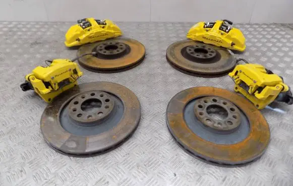 Maserati Grecale Brake discs and calipers set 