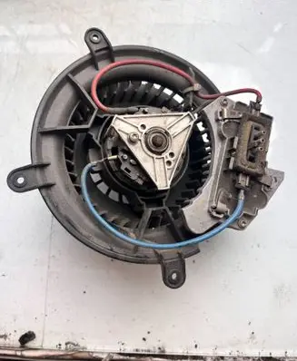 Mercedes-Benz E W210 Heater blower motor/fan resistor 2108206210 10879 9140010211