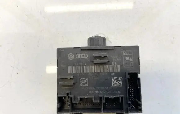 Audi A1 Door control unit/module 8x0959793k