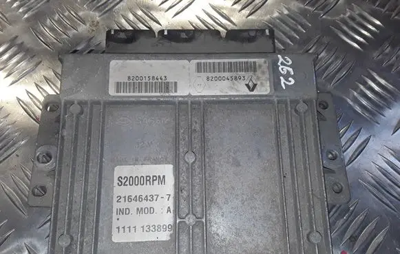 Renault Laguna II Engine control unit/module 8200045893 8200158443 1111133899