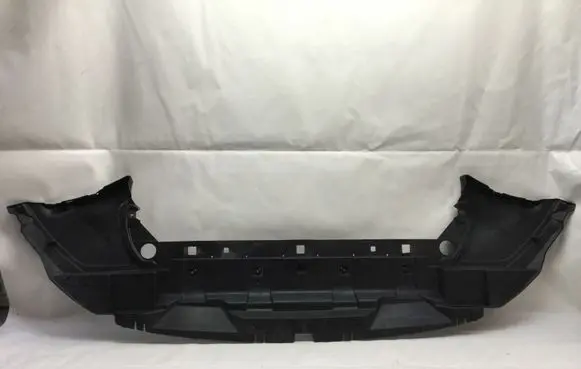 Volvo XC40 Front bumper skid plate/under tray 31449349