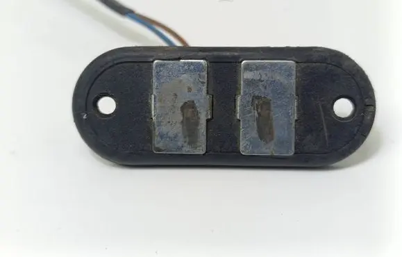 Volkswagen Caddy Sliding door contact joint 