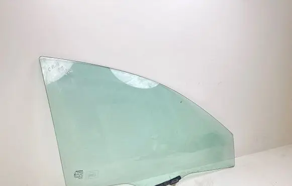 Honda CR-V Front door window glass four-door 43R00050 DOT24M62AS2