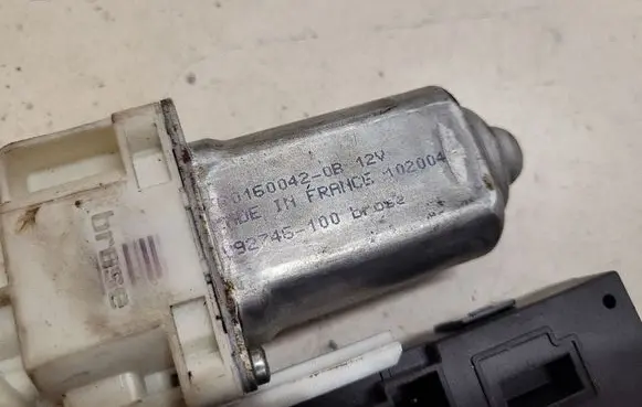Ford Focus C-MAX Front door window regulator motor 981406102 5WK11572G 992746100