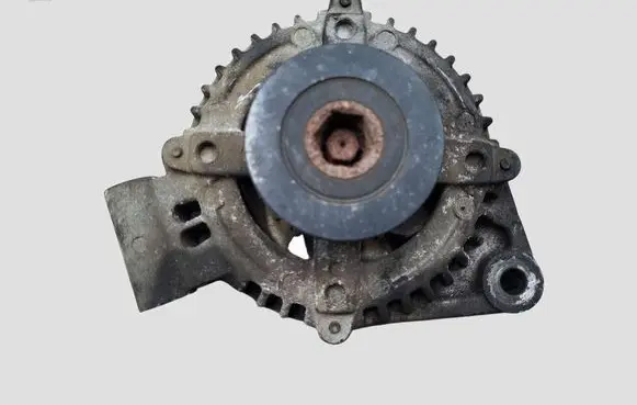 Land Rover Discovery 3 - LR3 Generator/alternator 1042103111