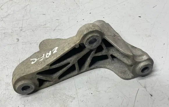 Opel Zafira C Gearbox mounting bracket 13248571