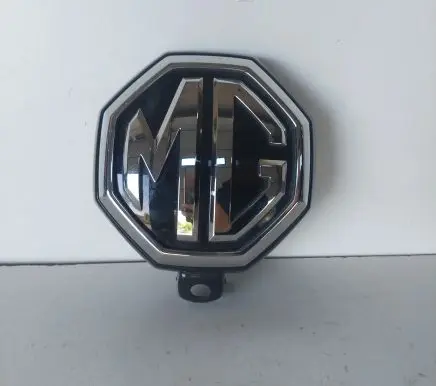 MG ZS Manufacturer badge logo/emblem 10628733