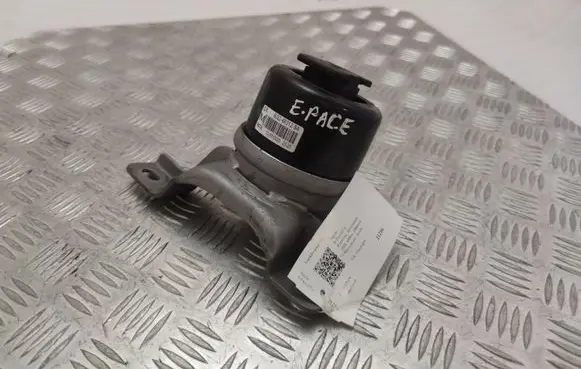 Engine mount bracket
