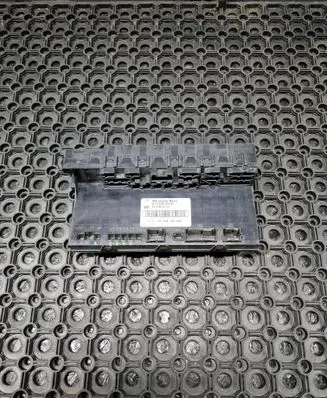 Mercedes-Benz E W211 Fuse module 2115455301 5DK00804727
