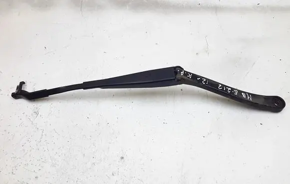 Mercedes-Benz E C207 W207 Windshield/front glass wiper blade a2128201344