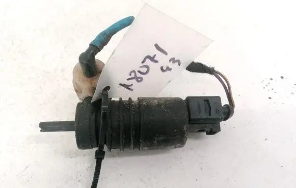 Mercedes-Benz B W245 Windscreen/windshield washer pump