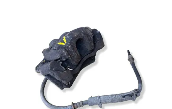 Toyota Avensis T250 Front brake caliper 