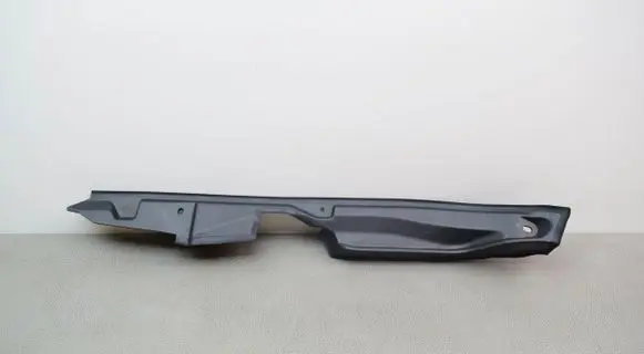 BMW 1 F40 Fender end trim 7450920
