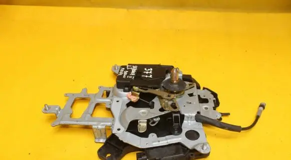 KIA Carnival Rear window lifting mechanism without motor