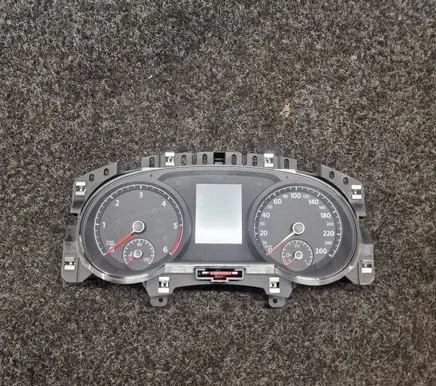 Speedometer (instrument cluster)