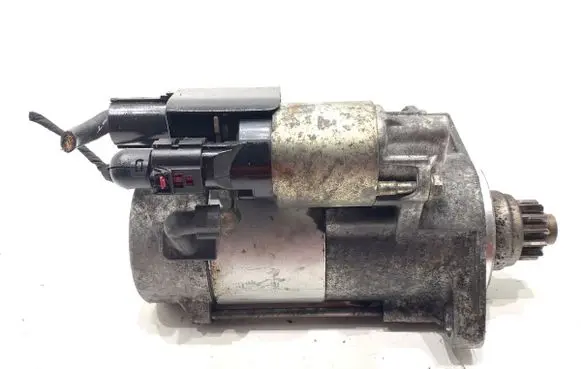 Volkswagen PASSAT B8 Starter motor 02E911024J