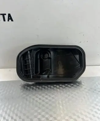 Volvo XC60 Headlight/headlamp dust cover 89075392