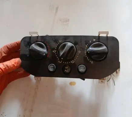 Renault Clio II Climate control unit 654982E 69270001 010003