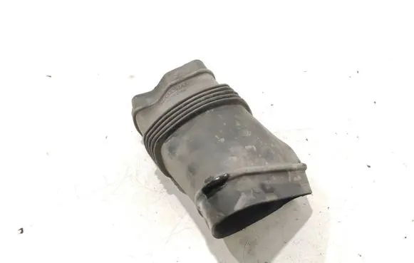 Volvo XC70 Air intake hose/pipe 30792195