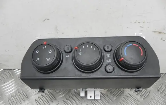 Dacia Sandero Climate control unit 275003079