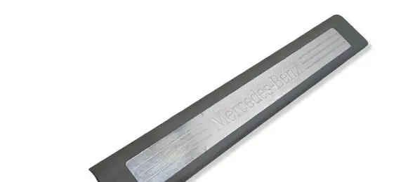 Mercedes-Benz ML W164 Front sill trim cover A1646803435