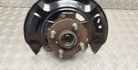 Toyota Yaris Front wheel hub