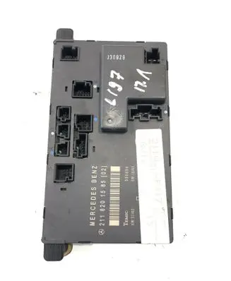 Mercedes-Benz E W211 Door control unit/module 2118201585 355554