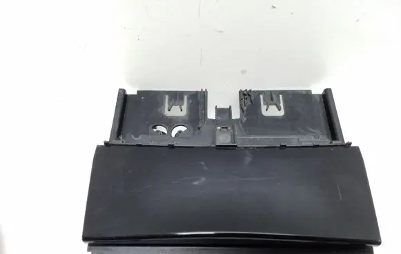 Ashtray (front)