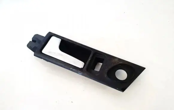Rear door interior handle