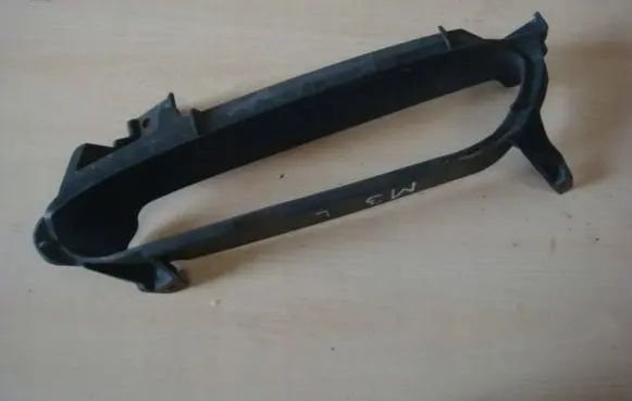 Mazda 3 II Front bumper lower grill