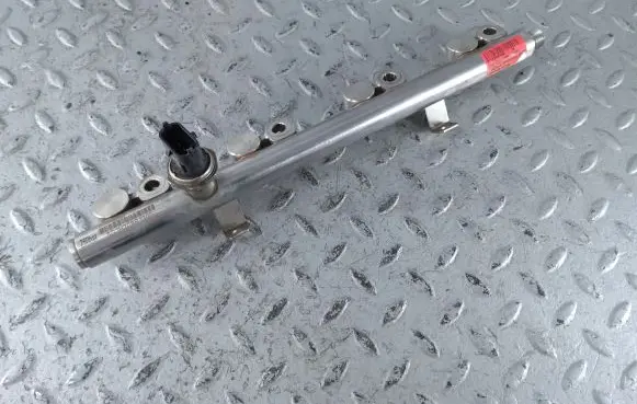 Fuel main line pipe