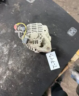 Nissan Primera Generator/alternator 231005M310