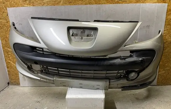 Peugeot 207 CC Front bumper 96543568