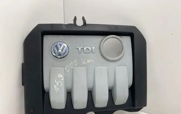 Volkswagen Touran I Engine cover (trim) 03G103925