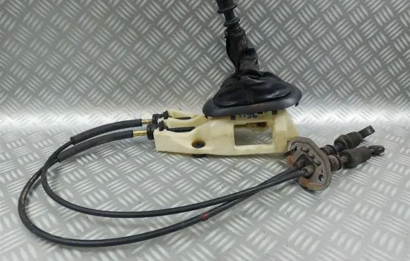 Hyundai Accent V Gear shifter/selector