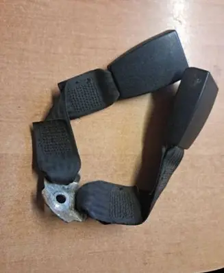 Mercedes-Benz W123 Middle seatbelt buckle (rear) 1238604969