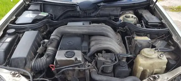 Mercedes-Benz E W210 Engine swap 100120 389754