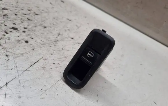Electric window control switch