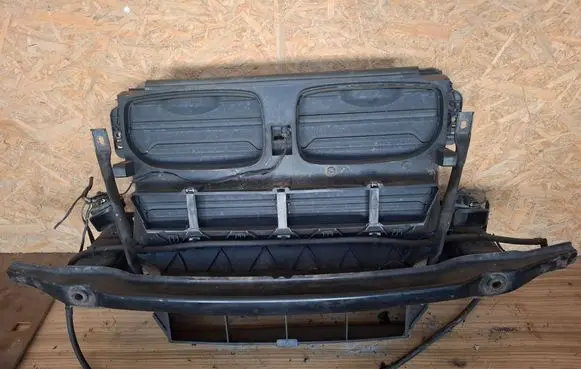 BMW X5 E70 Radiator support slam panel 7177876 10834110