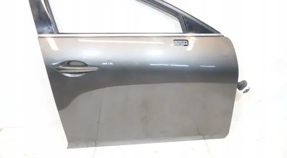 Mazda 3 Front door