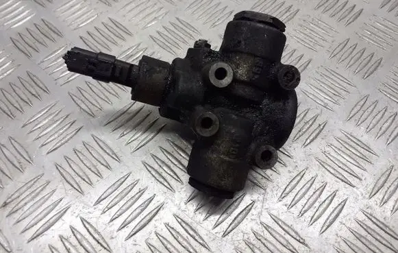 Citroen C5 Fuel distributor 
