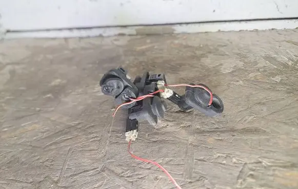 Nissan X-Trail T30 Front door sensor 48240