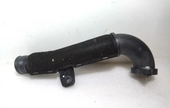 Audi A6 C7 Intercooler hose/pipe 04L145770N 04L145762AG W215