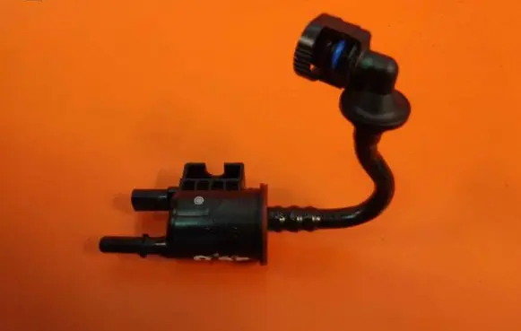 Opel Astra K Electromagnetic valve 12642737