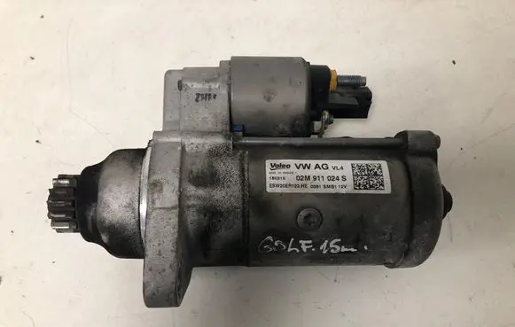 Volkswagen Golf VII Starter motor 02M911024S