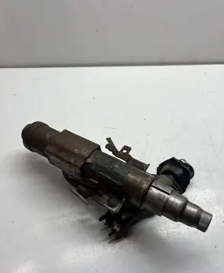 Volkswagen PASSAT B5 Ignition lock 4D0905851